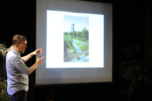 Dirk van Gameren at his public lecture "Building Landscapes" at Chhayanaut